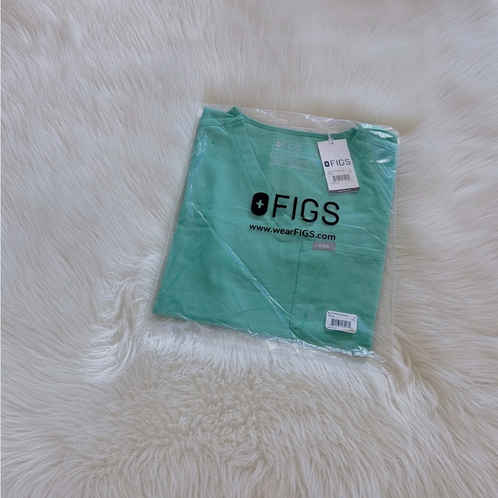 Figs NEW Surgical Green. Small Catarina.